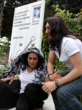 Barış Akarsu'nun annesi Hatice Akarsu kaldırıldığı hastanede yaşamını yitirdi - Resim: 2