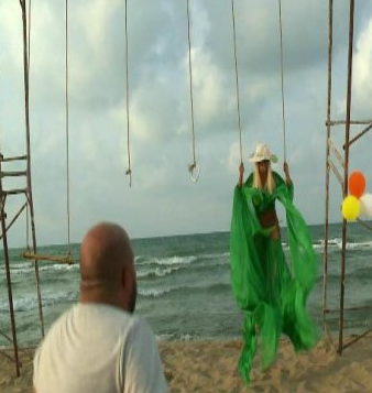 Klip çekerken ölümden döndü! - Resim: 3