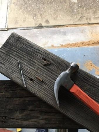 Eski pencereden öyle bir şey yaptı ki ustasına taş çıkarır... - Resim: 2