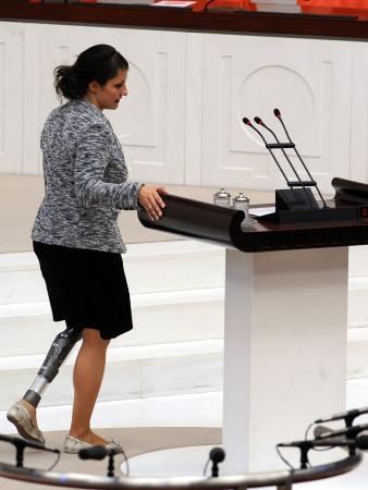 Meclis'te tüm partiler onu alkışladı - Resim: 3