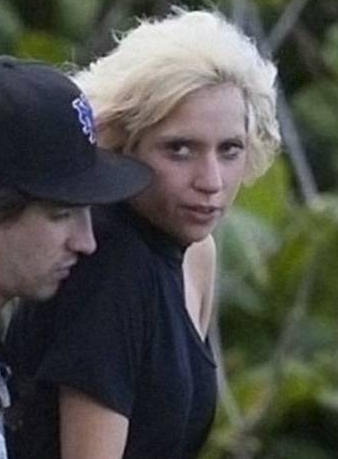 Ünlülerin makyajsız hali korkunç! - Resim: 4