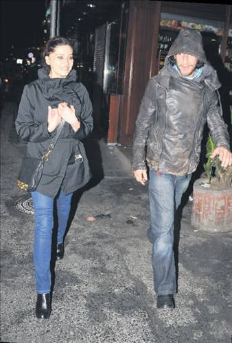 Nurgül Yeşilçay yeni aşkıyla kameralara yakalandı - Resim: 2