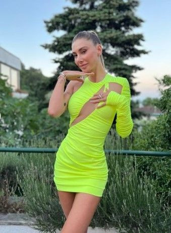 Şeyma Subaşı'nın elbisesinin fiyatını duyanlar şok geçirdi! Melisa'nın o fotoğrafı dikkat çekti - Resim: 3