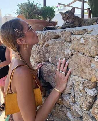 Dünyaca ünlü manken kardeşler Gigi Hadid ve Bella Hadid soyuldu - Resim: 3