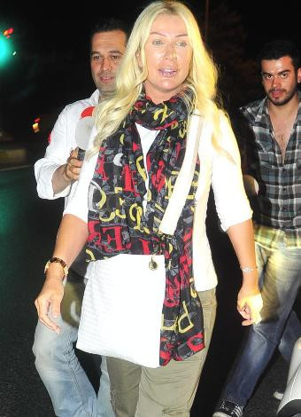 Makyajsız görüntüsü ile şok etti - Resim: 4