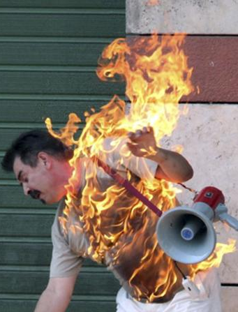 Banka borcu olan işadamı kendini yaktı! - Resim: 2