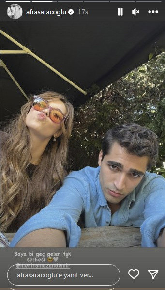 Yalı Çapkını'nın aşıkları savaşmadılar bu kez seviştiler paylaşımlarla mest ettiler - Resim: 0