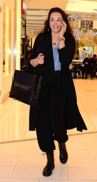 Azra Akın yeni projelerinden bahsetti bebeği ve eşi Atakan Koru için bakın neler dedi - Resim: 2