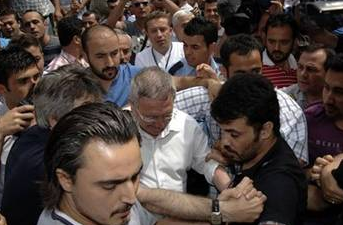 Aziz Yıldırım kimdir? - Resim: 2