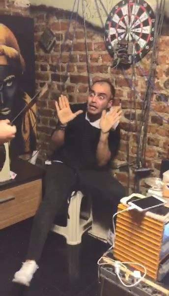 İstanbul’da dehşet anları! Para için arkadaşını sopa ve satırla dövdü! - Resim: 4