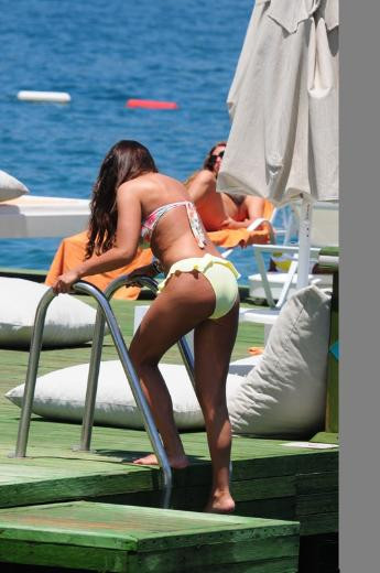 Yeliz Şar'ın tek başına tatil keyfi - Resim: 2