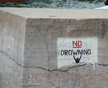 Bu tabelalara kıkır kıkır güleceksiniz! - Resim: 4