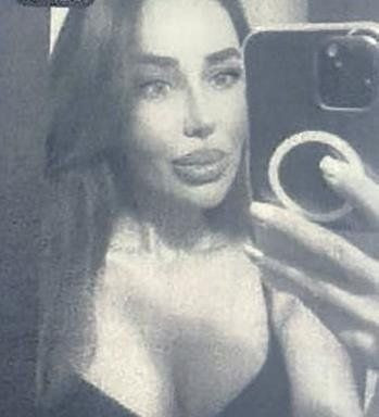 Çıplak pozlarını görünce otelde sevgilisine dehşeti yaşattı! Çığlıkları duyanlar şok oldu: Tuvalete kilitleyip... - Resim: 1