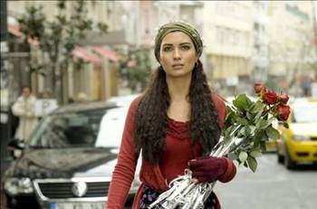 Aşk ve masallar sizi ayakta tutar - Resim: 4