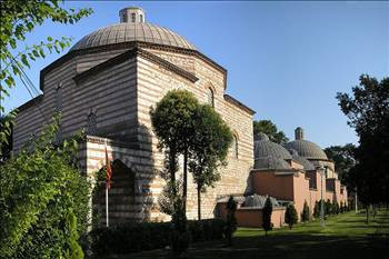 Hürrem Sultan suikaste uğrayınca - Resim: 2