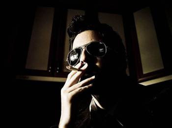 Çapkınlık peşindeyseniz bunu yapmayın! - Resim: 2