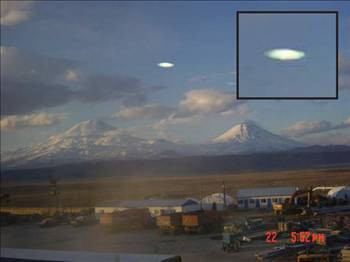 UFO'larla yakın temas... - Resim: 1