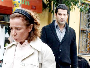 Anneniz dizideki hangi ünlüye benziyor? - Resim: 4