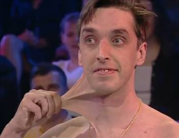 50 cm'lik zinciri önce yutuyor sonra kusuyor - Resim: 3