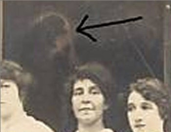 Bu fotoğraflarda hayalet var - Resim: 2