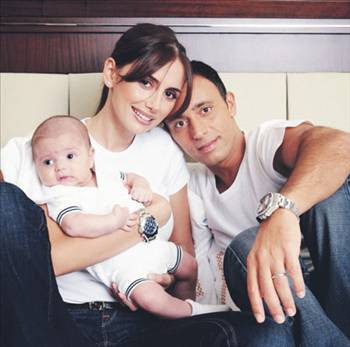 Ünlüler yeni yıla nasıl girecek? - Resim: 1