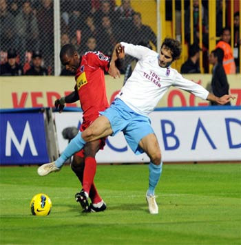 Trabzonspor Mersin'de tersine gitti - Resim: 1