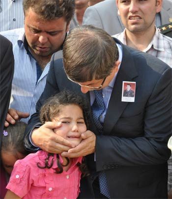 Davutoğlu'nun zor anları - Resim: 4