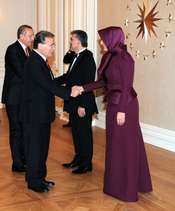 Tartışmalı resepsiyondan kareler - Resim: 3