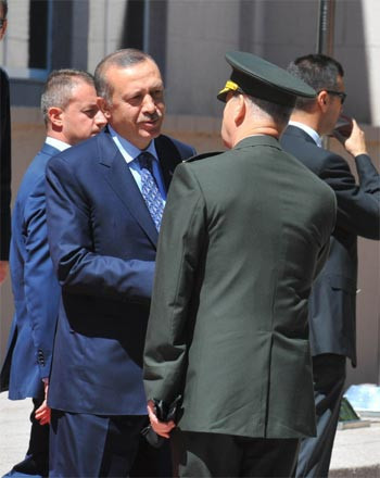Erdoğan Başbuğ'u kapıda uğurladı - Resim: 3