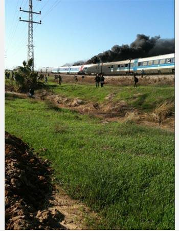 İsrail'de yolcu treninde yangın paniği! - Resim: 1