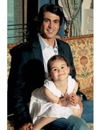 Ünlüler ve kendilerine çok benzeyen çocukları - Resim: 2