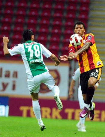 Galatasaray galibiyetle kapadı - Resim: 1