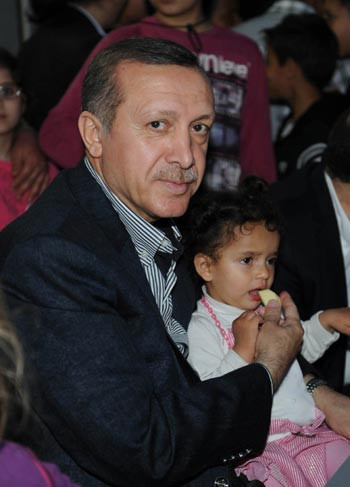 Erdoğan'a konteyner kentte sevgi seli - Resim: 1