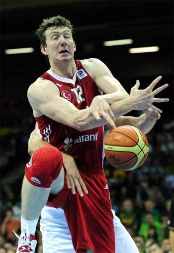 12 Dev Adam şampiyonu devirdi - Resim: 3