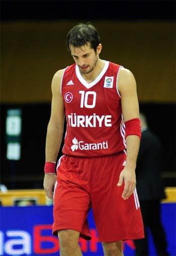 12 Dev Adam'a hakem engeli - Resim: 2