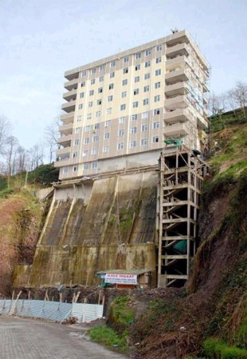 Rizeli müteahhitin arazi hinliği - Resim: 3