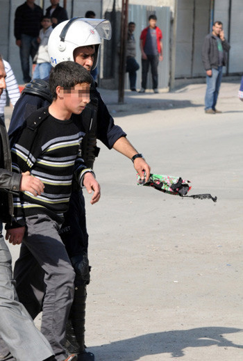 Terörist cenazeleri alımında olay - Resim: 1