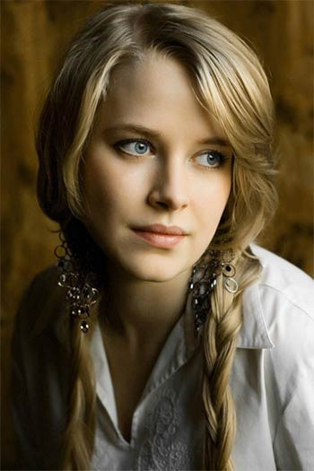 Günün birbirinden güzel kızları! - Resim: 2