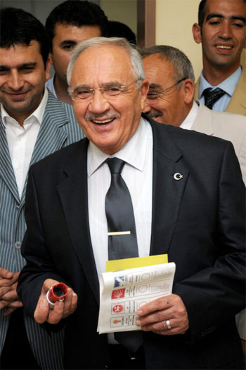 Bakın kimler sandık başına gitti - Resim: 4