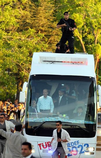 Erdoğan'ı keyiflendiren kalabalık - Resim: 1