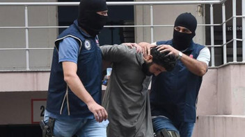İstanbul'da terör örgütü DEAŞ operasyonunda 13 zanlı yakalandı
