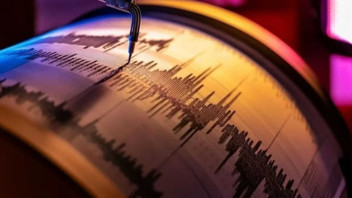 Akdeniz'de deprem oldu! Muğla açıkları beşik gibi sallanıyor