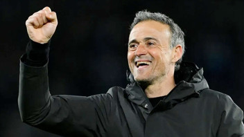 PSG'nin çalıştırıcısı Luis Enrique 2025'i 6 kupayla geride bıraktı