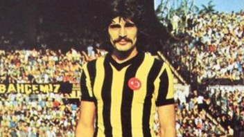 Eski milli futbolcu Ömer Kaner vefat etti! Fenerbahçe'den başsağlığı mesajı
