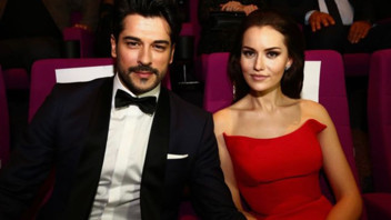 Fahriye Evcen'in tavrı çok konuşulacak! Burak Özçivit'e yaptığı o hareket...