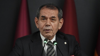 Dursun Özbek'ten Uğurcan Çakır'a övgü