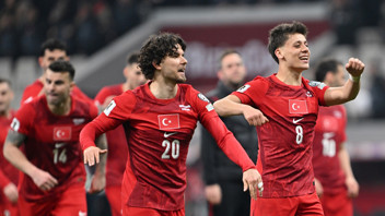 Kosova-Türkiye maçı öncesi A Milli Takım'ın oteline saldırı düzenlendi