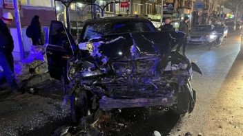 Kocaeli'de iki SUV tipi araç çarpıştı: 7 kişi yaralı