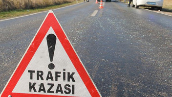 Otomobil ağaca çarptı! Feci kazada ölü ve yaralılar var