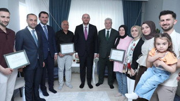 AK Parti'den 11 milyonu aşan üyesine Cumhurbaşkanı Erdoğan imzalı teşekkür belgesi